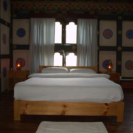 Ama's Village Lodge Paro Eksteriør billede