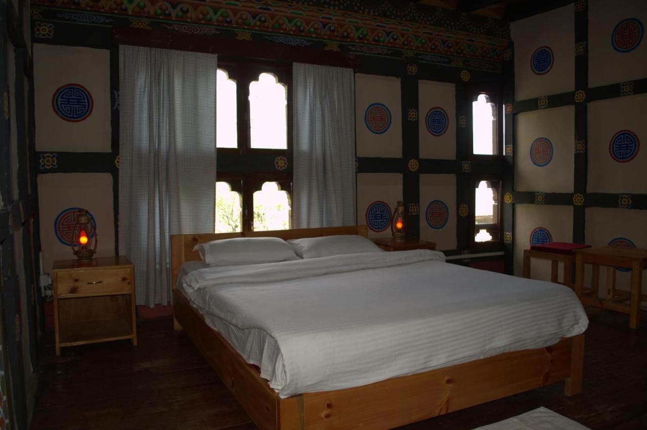 Ama's Village Lodge Paro Eksteriør billede