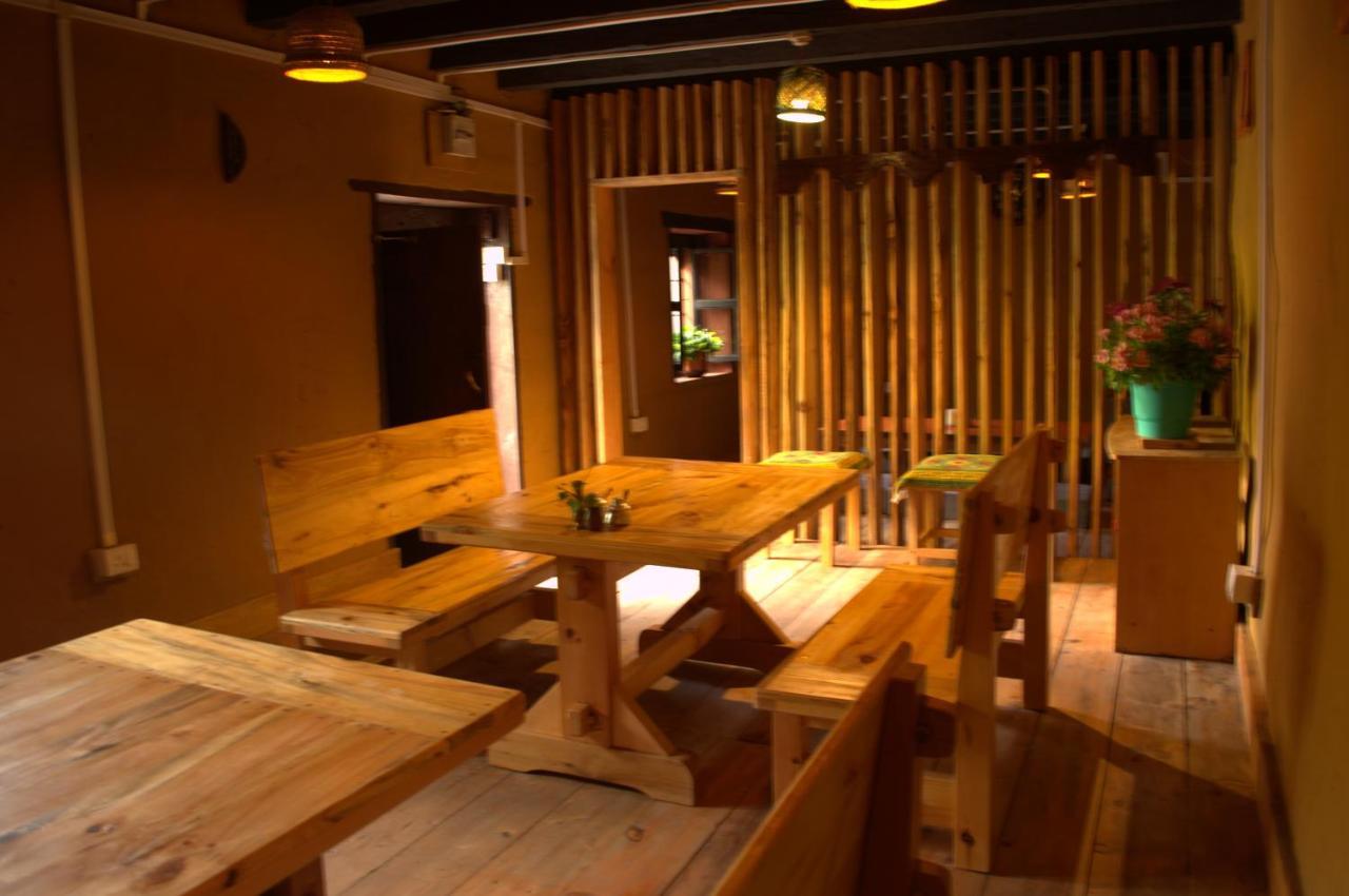 Ama's Village Lodge Paro Eksteriør billede